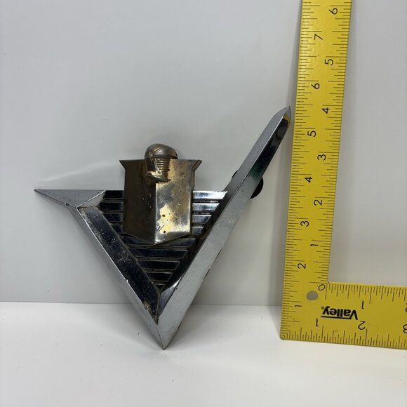 1956 Dodge Royal badge ornament emblem 1646315-L - Picture 4 of 13